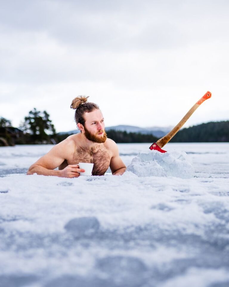 Cold Plunge in Winter: 7 Rules for Safe, Comfortable Outdoor Plunging
